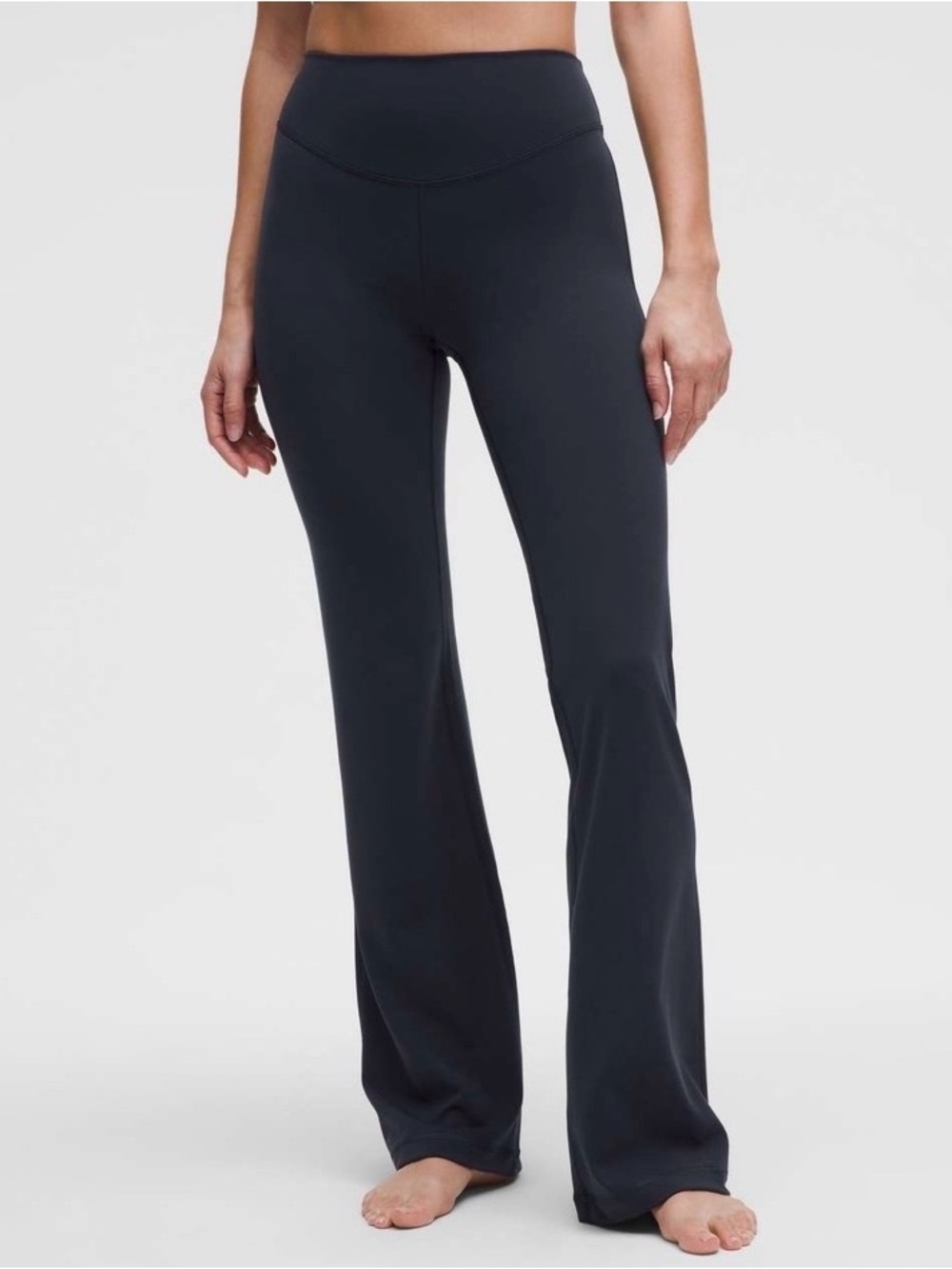 NWT lululemon Wunder Under SmoothCover High-Rise Bootcut Pant 34” (BLACK)